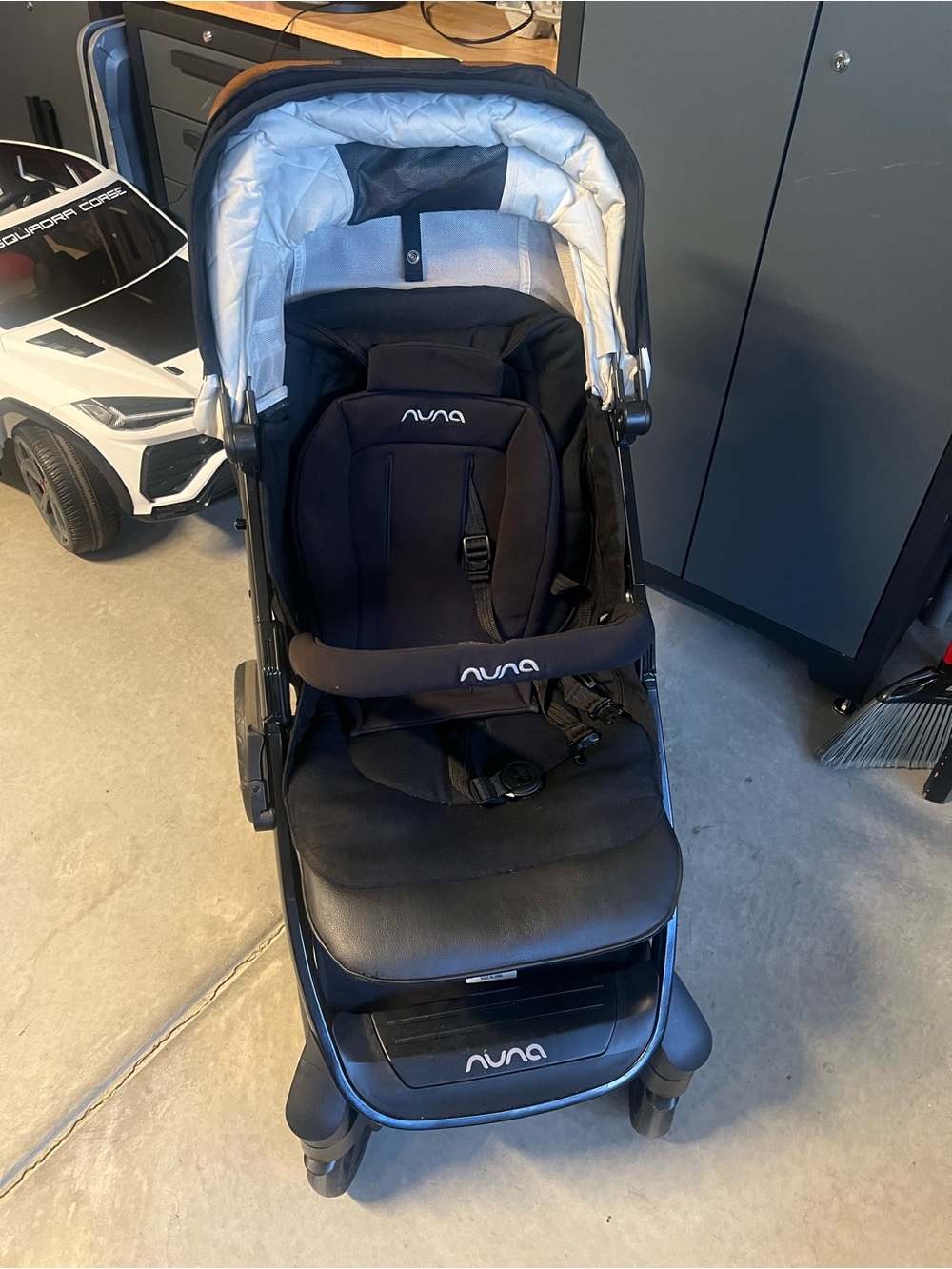 Nuna Black Stroller - Compact Urban Travel Seat